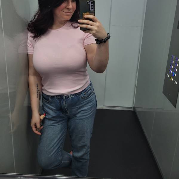 modelka s ID 0102AAQK5W p031