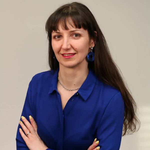 modelka s ID 0102AATTDL p021