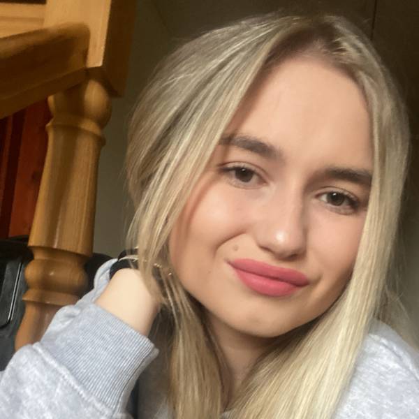 modelka s ID 0102AFTET8 p021