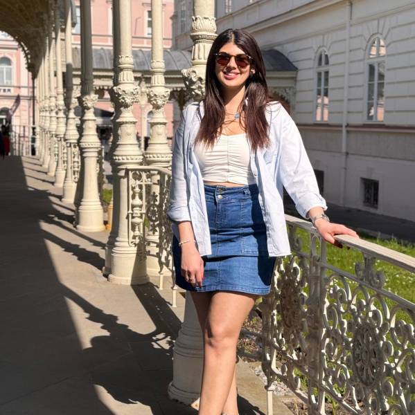 modelka s ID 0102AMNLSH p031