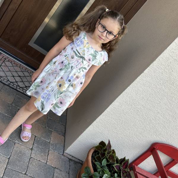 modelka s ID 0102AWM4BA p031