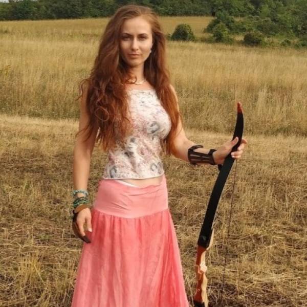 modelka s ID 0102B1O4MU p031