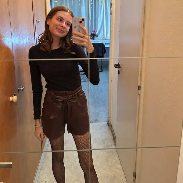 modelka s ID 0102B830W0 p031