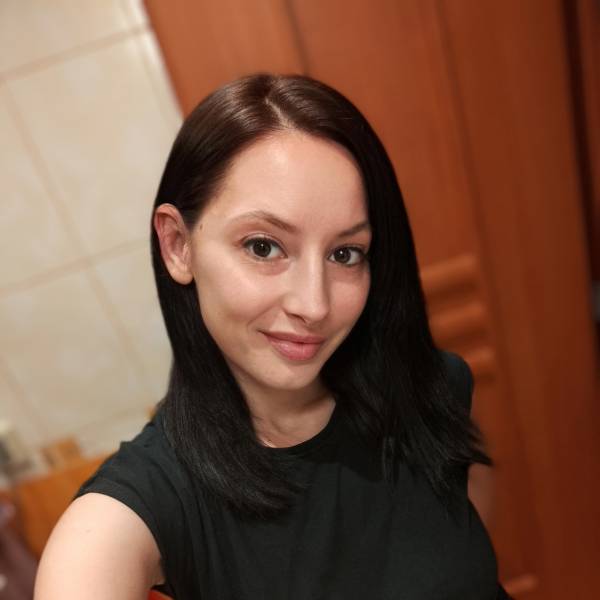 modelka s ID 0102BCYQK2 p021