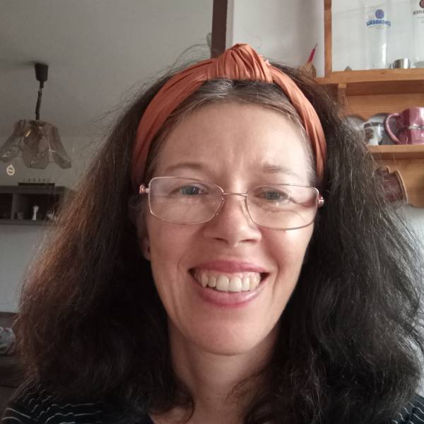 modelka s ID 0102BFQNIV p021