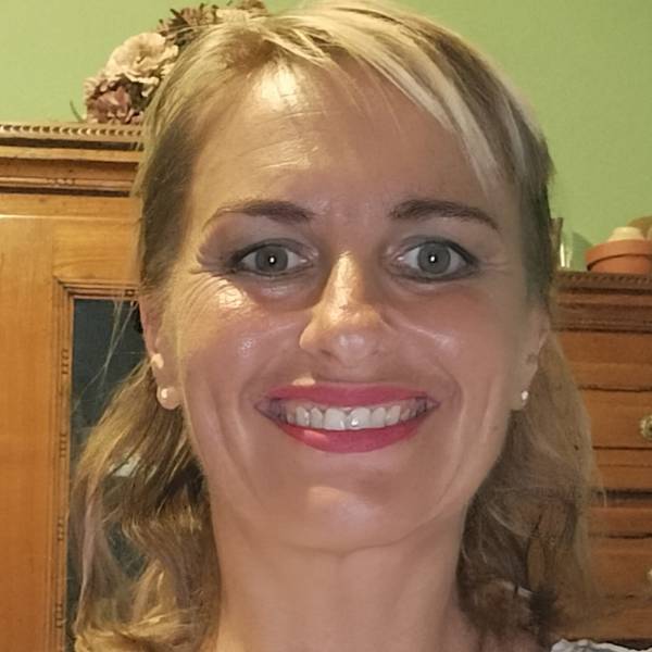 modelka s ID 0102BGG754 p021