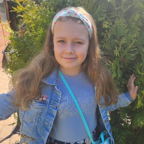 modelka s ID 0102BH4DQ3 p021