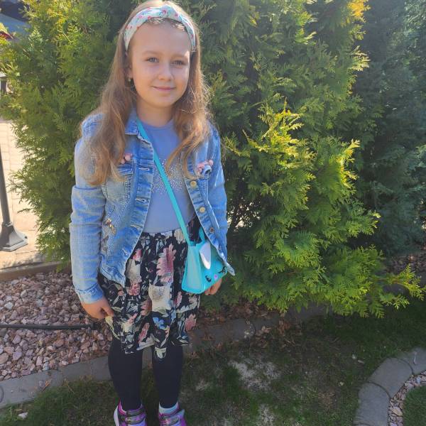 modelka s ID 0102BH4DQ3 p031