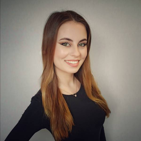 modelka s ID 0102BT4P5N p021