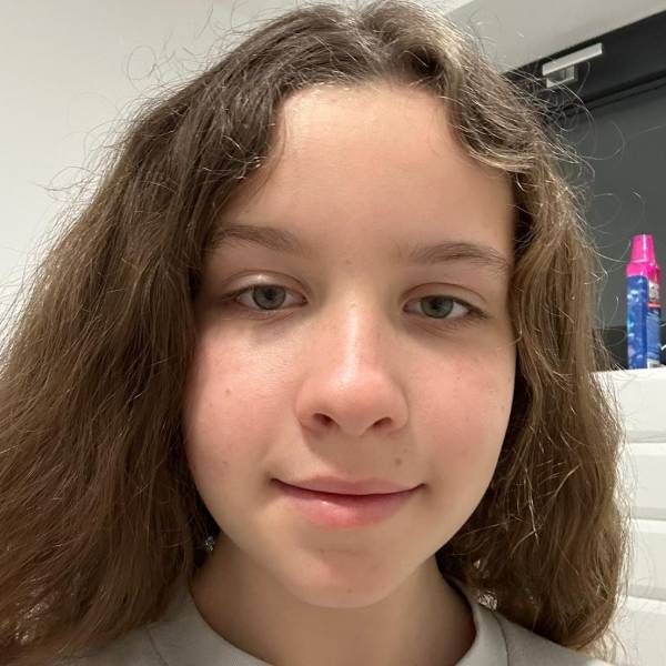 modelka s ID 0102BTP0PA p021