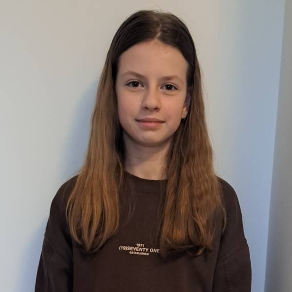 modelka s ID 0102BUAK11 p031