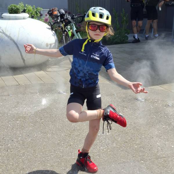 modelka s ID 0102BV2S7K p031