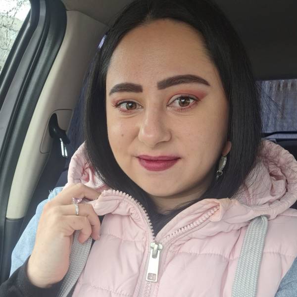 modelka s ID 0102BY81YN p021