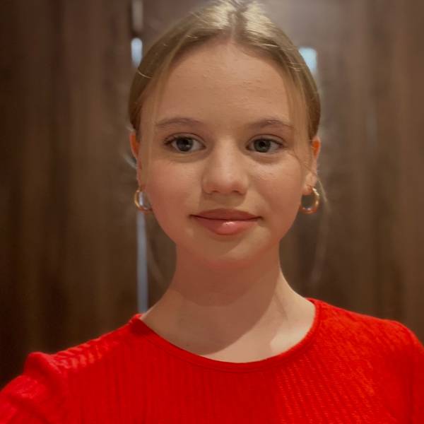 modelka s ID 0102C3QJ29 p021