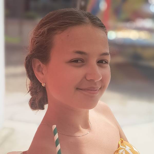 modelka s ID 0102C8KPC9 p021