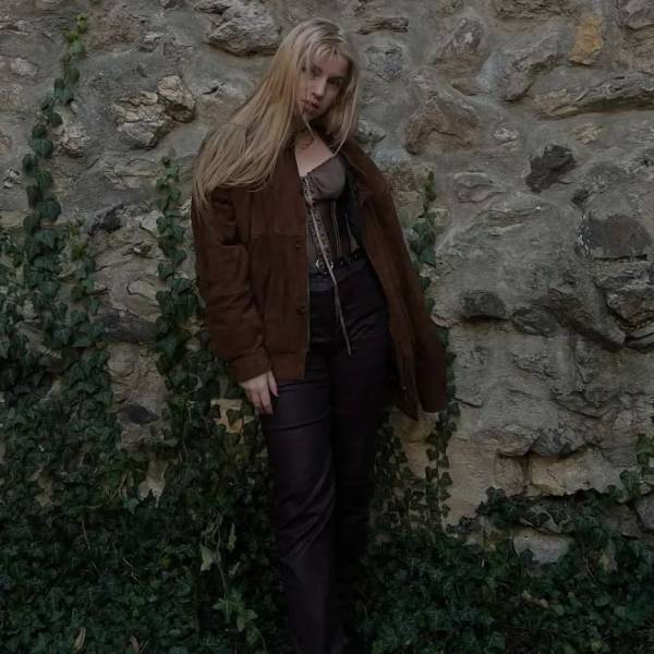 modelka s ID 0102C8PL36 p031