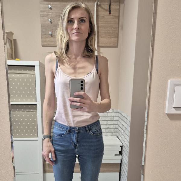 modelka s ID 0102CD1BJV p031