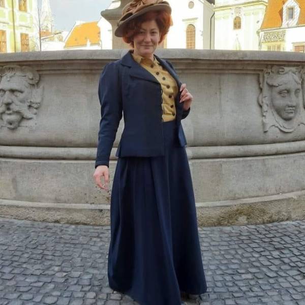 modelka s ID 0102CFN72S p031