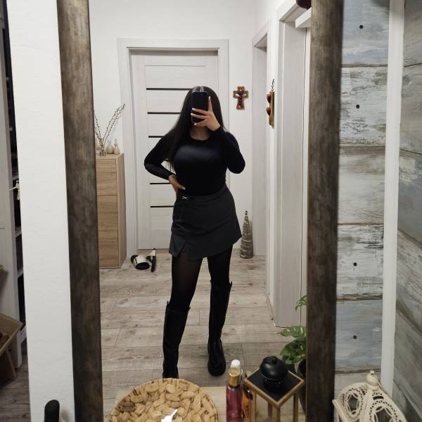 modelka s ID 0102CINNLJ p031