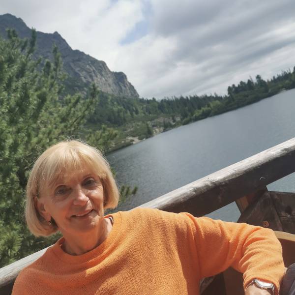 modelka s ID 0102CN43AK p021