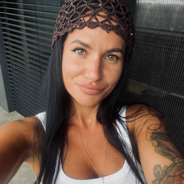 modelka s ID 0102CTFPWF p021