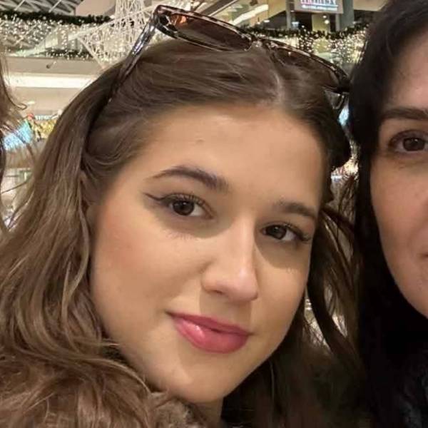 modelka s ID 0102CWW120 p021