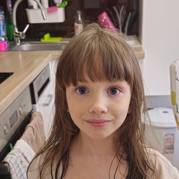 modelka s ID 0102CX5V54 p021