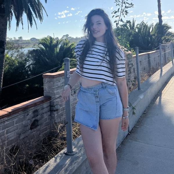 modelka s ID 0102CXRX9F p031