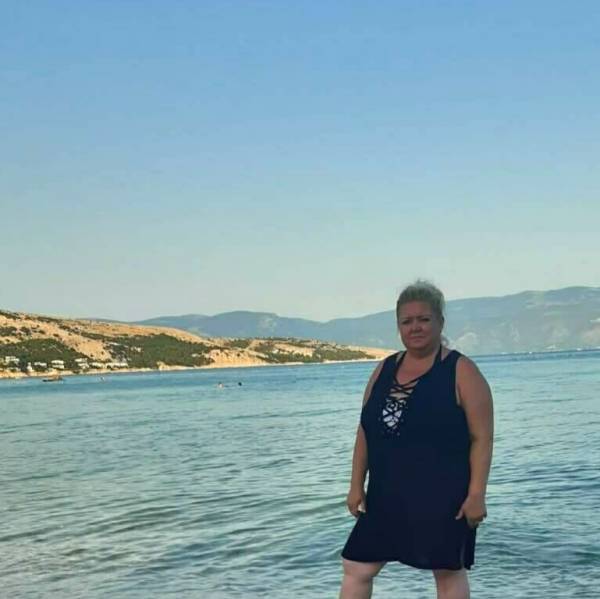 modelka s ID 0102CZDQ7W p031