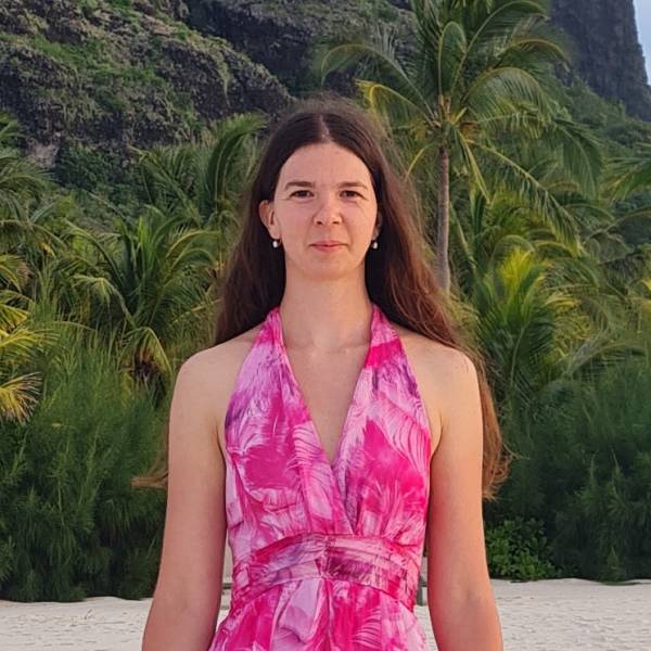 modelka s ID 0102D01NO6 p021