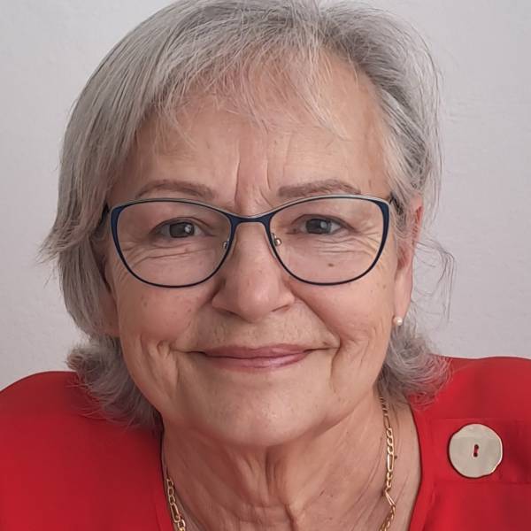 modelka s ID 0102D2S2TG p021