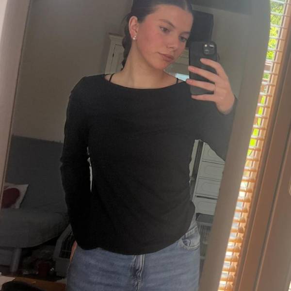 modelka s ID 0102D6N40O p031