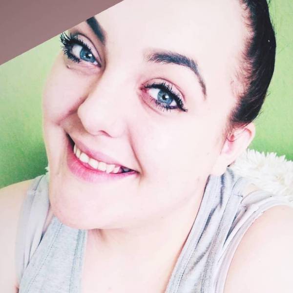 modelka s ID 0102D77204 p021
