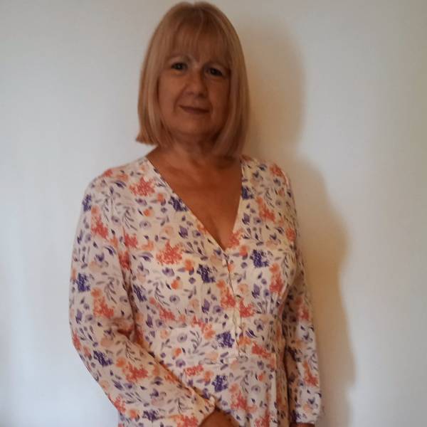 modelka s ID 0102D8QELQ p031