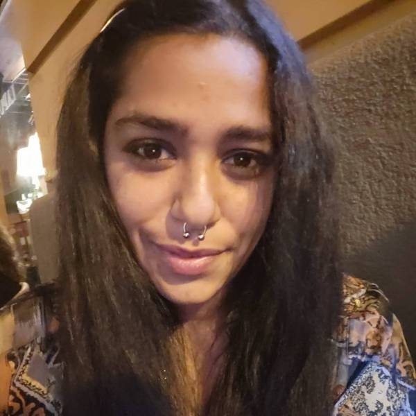 modelka s ID 0102D97G5R p021