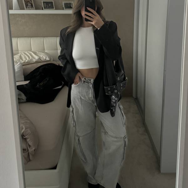 modelka s ID 0102DBCXK3 p031