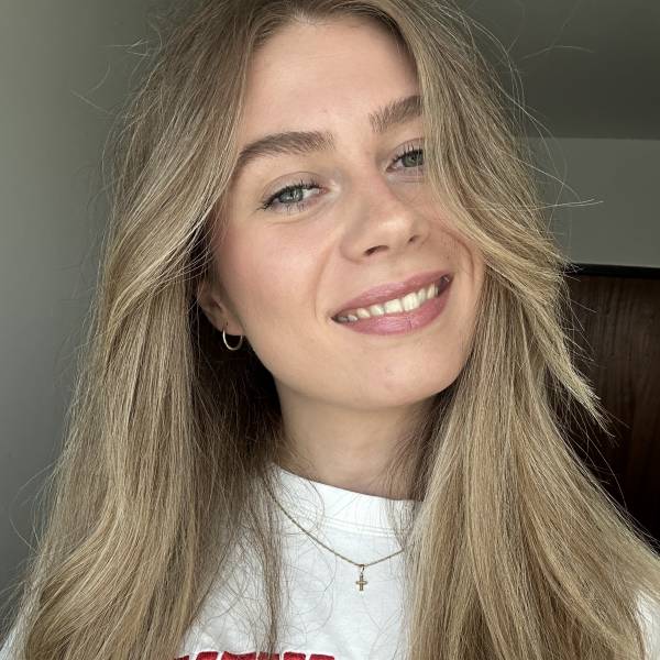 modelka s ID 0102DD0TBK p021