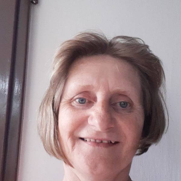 modelka s ID 0102DD4FDM p021