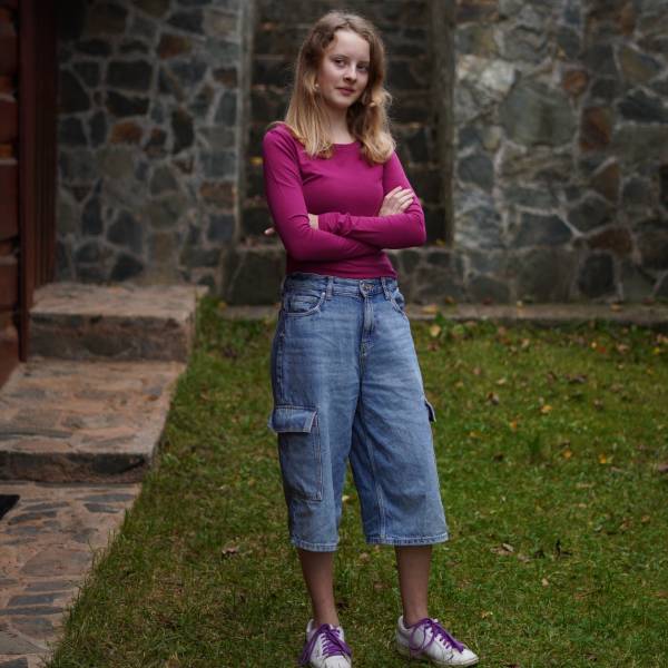 modelka s ID 0102DFV3VB p031