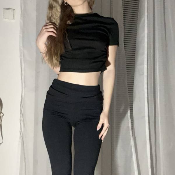 modelka s ID 0102DQ2157 p031