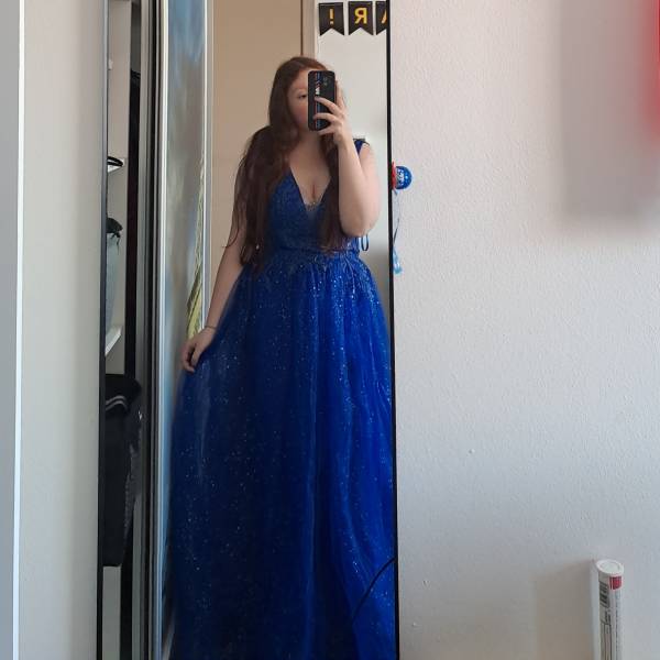 modelka s ID 0102E5CHW2 p031