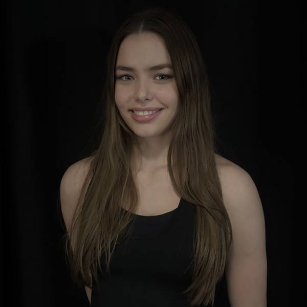 modelka s ID 0102EC6ZDO p021