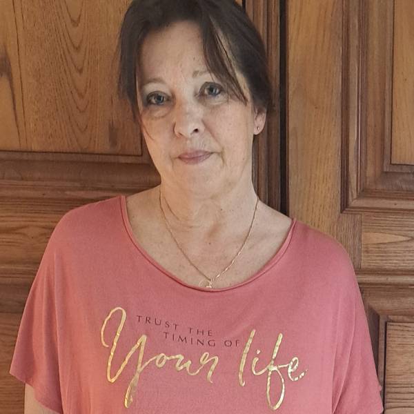 modelka s ID 0102ECISMG p031