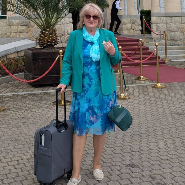 modelka s ID 0102EHJNKO p031