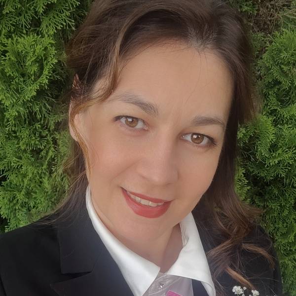 modelka s ID 0102EI45HG p021