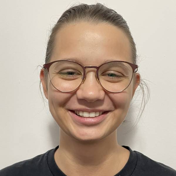 modelka s ID 0102EL90XR p021