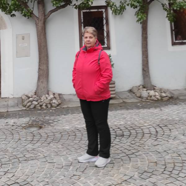 modelka s ID 0102ELL7PJ p031