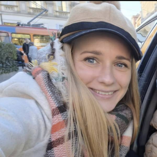 fotografia p015 profilu 0102EMMH6D