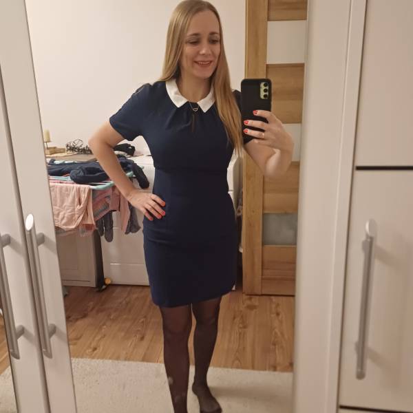 modelka s ID 0102EMMH6D p031