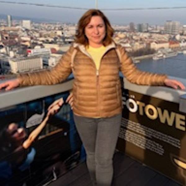 modelka s ID 0102EO5RIN p031